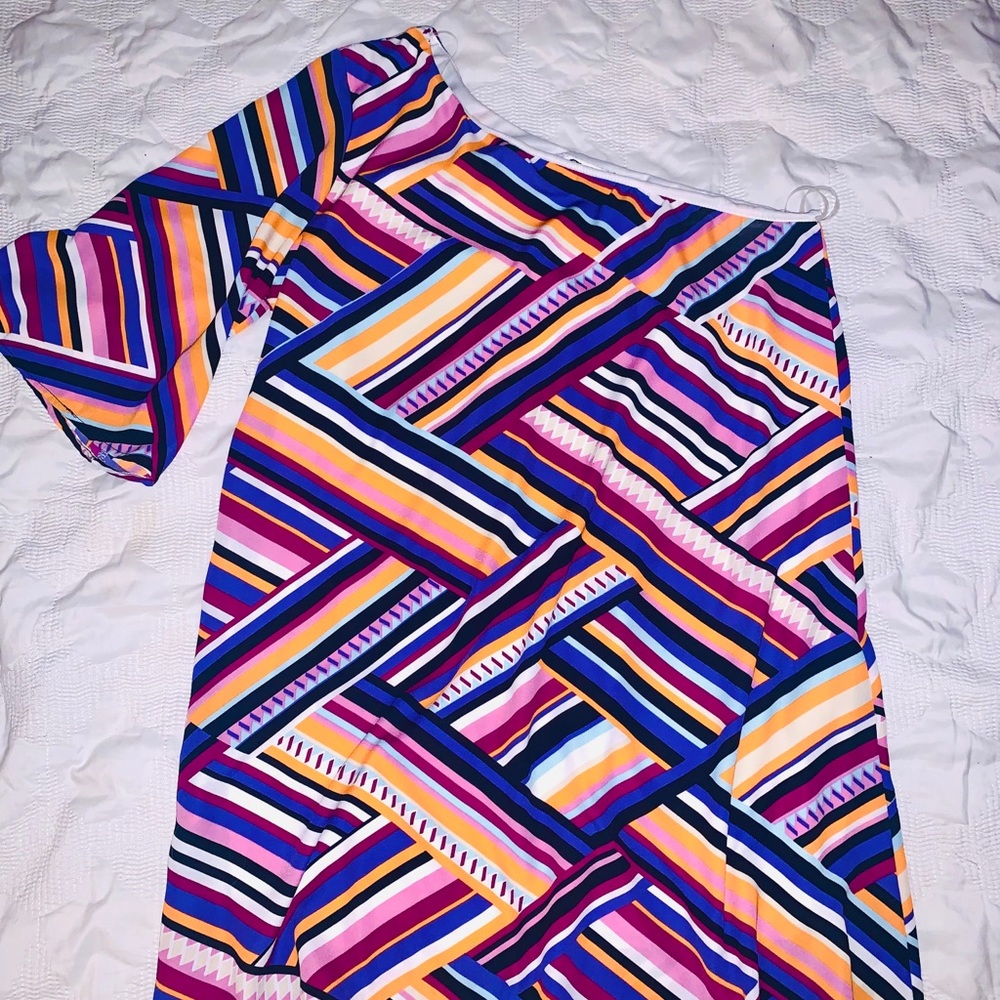One shoulder dress